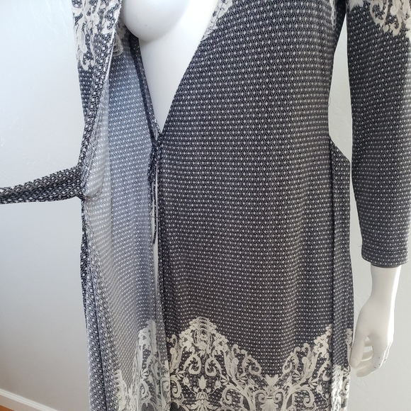 BCBG MaxAzria | Wrap Dress | Midi-Size: M | - Picture 7 of 8